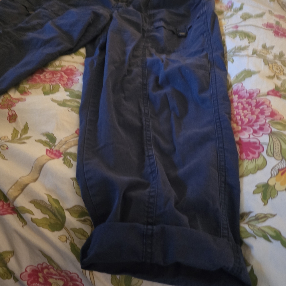 Sonoma Navy & Tan Cropped Pants LOT Of 2 - Picture 5 of 9